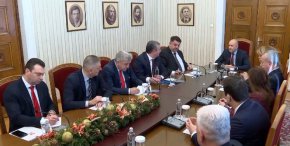 Няма как този парламент да участва във формирането на правителство: БСП при Радев