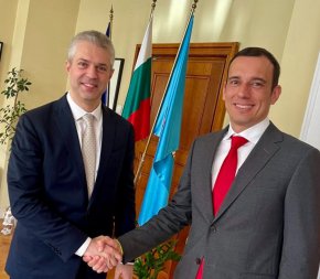 Благо в София с прескъпо палто, зетят му с гаранция, колкото неговата 