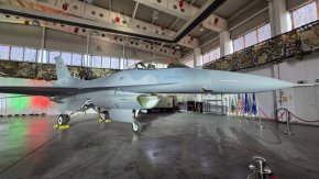 Представиха първите 8 самолета F-16 на церемония в Граф Игнатиево