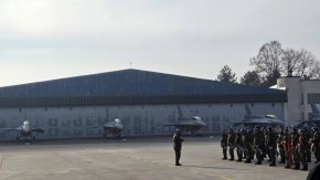 Представиха първите 8 самолета F-16 на церемония в Граф Игнатиево