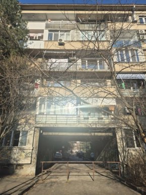 Ул. Бурел през тунела на блока и времето: Улиците на София