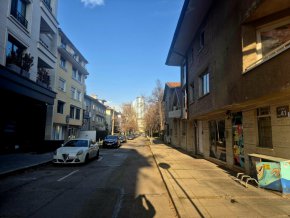 Ул. Бурел през тунела на блока и времето: Улиците на София