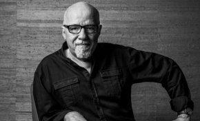 
Никога не позволявайте на чакането да стане навик. Изживейте мечтите си, поемайте рискове. Животът се случва сега