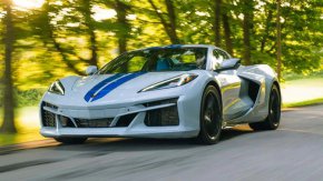 Продажбите на GM нараснаха през 2025 г., въпреки слабия финал на годината