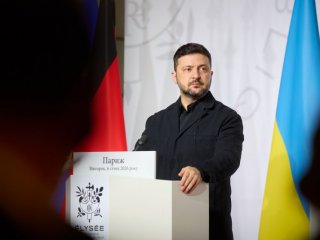 Изричен ангажимент, че Вашингтон ще осигури „гръб“ на Киев, беше премахнат от финалното съвместно изявление на лидерите