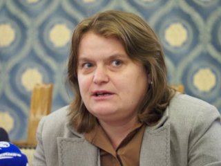 Фирмите, почистващи пограничните райони, да поемат нуждите в районите Надежда, Сердика и Илинден: Надежда Бобчева