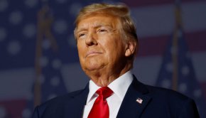 Заплахите на Тръмп за Гренландия ще имат обратен ефект: Републикански сенатор