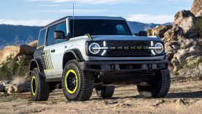 Ford представя Bronco RTR: повече стил за високоскоростни пустинни приключения