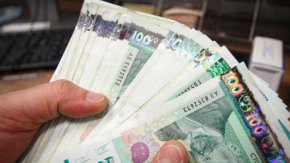 Вдигат заплатите в бюджетния сектор с 5%