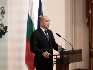 Оставката на Радев вече е внесена в Конституционния съд