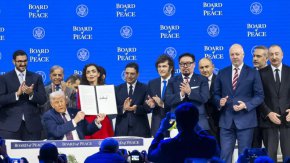 Росен Желязков на церемонията за учредяване на Съвета за мир на Тръмп: по-малко от 20 държави — и много малко европейски съюзници