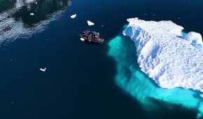 Круиз до Антарктида: къмпинг върху лед, ледени гмуркания и срещи с пингвини от луксозен кораб