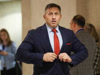 156 466,40 лв. месечна заплата за Спецов в ЛУКойл: Р.Петков