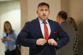 156 466,40 лв. месечна заплата за Спецов в ЛУКойл: Р.Петков