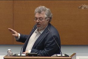 На първо четене: До 20 изборни секции в държави извън ЕС породи напрежение