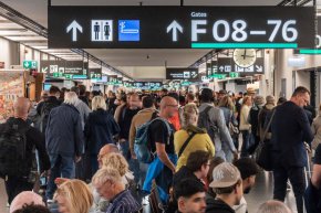 ЕП отхвърли опитите за отслабване на правата на авиопасажерите