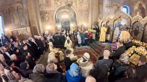   Цар и патриарх с Митрофанова на черква   