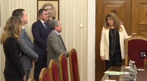 Президентът Радев имаше по-малък избор от вас: Тошко Йорданов към Йотова