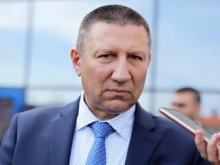 По-фрапиращ от Туин Пийкс е Петрохан: Сарафов