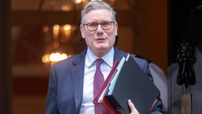 Кир Стармър заяви, че ще остане премиер на Великобритания