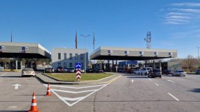 Полицайка опита да пренесе 2 килограма кокаин в Турция