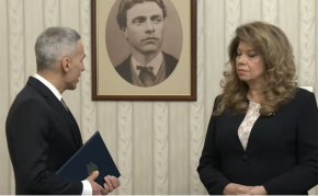 Йотова даде седмица на Гюров, той: Ще подходя с отговорност