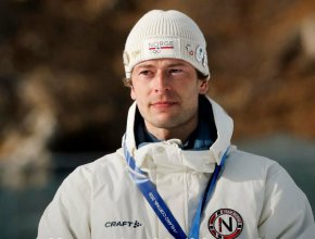 Биатлонистът Стурла Холм Легрейд призна изневяра след олимпийски медал