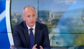 Калушев е изнесъл лекция само веднъж в частното училище край София: Вълчев