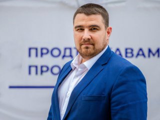 Л.Лозев, ПП, шеф на ВиК-холдинга зад 12% скок на цената на водата