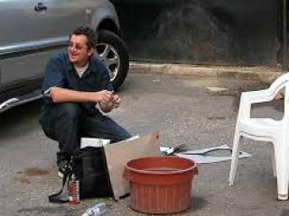 Робин Гънингам е Банкси: най-потайната световна суперзвезда