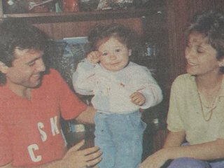 Продаде ми печка, стана ми жена, вземам 260 лв.заплата: Стоичков, 1989 г.