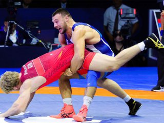 Милов със злато от европейското по класическа борба