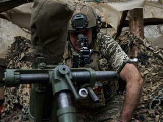 Европа увеличава военните разходи с 14% до $864 млрд., глобалните достигат рекордните $2.9 трилиона през 2025 г.