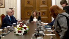 Младите семейства с деца да бъдат с по-голямо данъчно облекчение: ПП при Йотова (На живо)
