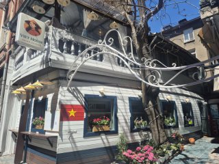 ДА! Viet House: оризови палачинки със скариди и боб, фъ и още много във фрегатата до бул. Витоша
