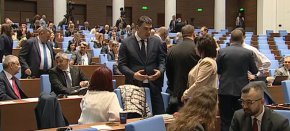 НА ЖИВО: Депутатите гласуват мерките срещу високите цени на първо четене
