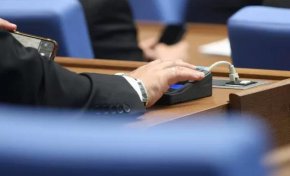  Парламентът прие на първо четене и три законопроекта за промени в НПК