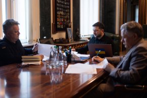 Полският Сейм поиска отнемане на най-високото държавно отличие на Зеленский заради прослава на бандеровците