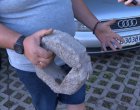 Паве проби автомобил на общински паркинг в София