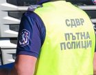 18-годишен даде газ на полицията, заряза колата и се укри