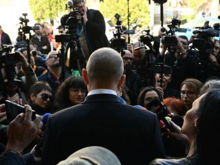 Кои депутати са против въздушни пожарни? Диамант от Пирина и още Радеви