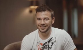 Нашите ми дадоха свобода и не станах зависим към вещества, но бях пристрастен към е-игрите: Павел Димчев