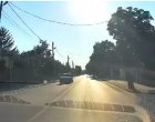 Деца опънаха въже през път в Обеля, коли спират рязко, за да избегнат инцидент