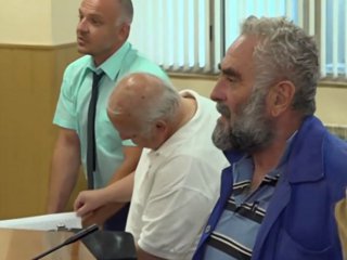 Разфасованият 21-годишен в Съединение нахлул с брадва през прозорец при спящия фермер, преди да бъде прострелян