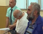 Разфасованият 21-годишен в Съединение нахлул с брадва през прозорец при спящия фермер, преди да бъде прострелян