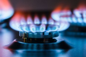 Булгаргаз предлага природният газ да поскъпне с 5,5% през септември