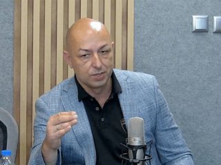 Стъкмяват дефицита със задържане на разходи: Доц.Щ. Ножаров   