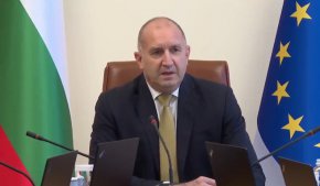 България нито е в периферията, нито е в изолация: Радев