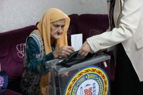 121-годишна жена гласува в Чечня