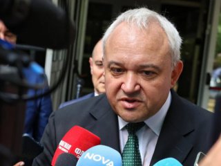 Демерджиев, 16 млн.в 411 имата ли ни донесефубитият ПБ-олигарх: Слави